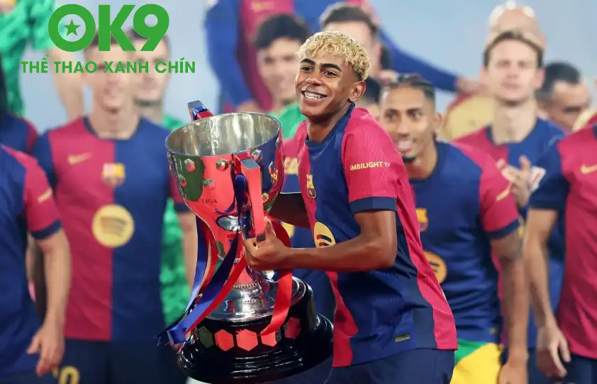 Yamal góp công lớn trong cú ăn ba quốc nội của Barca